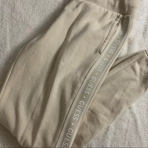 Guess Pants - Guess Creme Sweatpants Guess Pants - Guess Creme Sweatpants